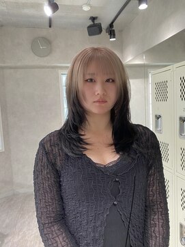 ハイプ(HYPE) 【藤沢横浜】ホワイトベージュ×ブラック/ハッシュカット/ルーツ