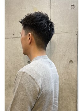 ファム(FAM) ベリーショート　ビジネス　刈り上げ　メンズパーマ　代官山