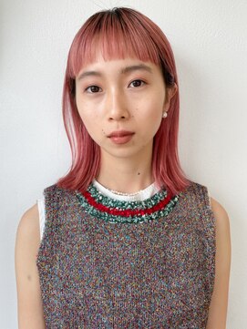 ルーム(Loom.) オン眉前髪　ケアブリーチ　ピンクカラー