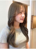 レイヤーカット オリーブベージュ 透明感カラー 赤み消し 20代