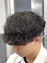 オーバル ジングウマエ(OVARL jingumae) 細かめ波巻きパーマラウンドマッシュ