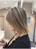 レイヤーボブ×バレイヤージュ