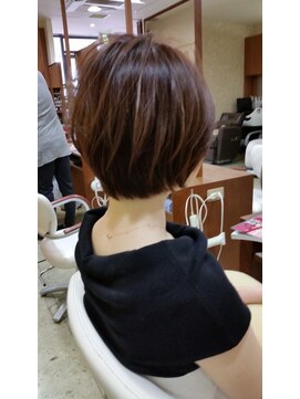 アクラ 上本町店(Acura.) 【フェミニンショートボブディ】