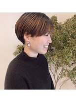 マウロア(MAULOA)&nbsp;"丸み刈り上げマッシュ女子"ayumi