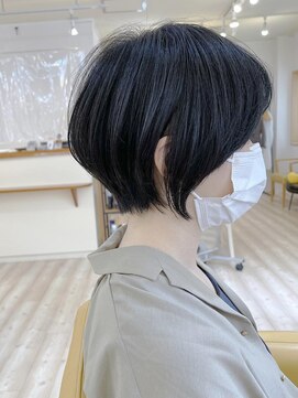 モリオ フロム ロンドン 成増店 【morio成増 セリザワ】上品ショートボブと暗髪カラー