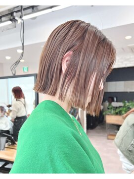 サンド 銀座(sand) ぷつっとライン感がかわいい！ミニボブ