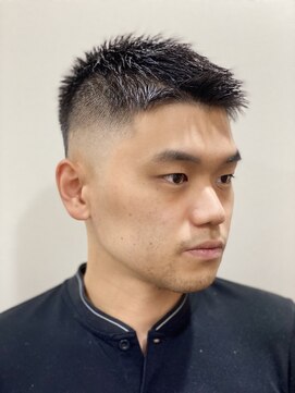 グレイスフルバーバー 赤坂見附店 直毛必見スパイキースキンフェードスタイル！【理容室、赤坂】