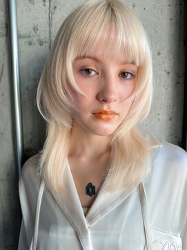 ノラジャーニー(NORA Journey) 【阿形】セミロング ウルフカット ブロンドカラーマッシュウルフ