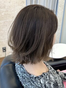 アントワープトーキョー(antwerp TOKYO) 40代50代外ハネボブレイヤー髪質改善酸性ストレートハイライト