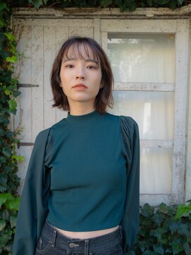 リュープリエ 笹塚(Lieu plie) 毛先重めのレイヤーボブ