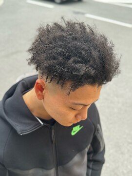 ジョイ ファクトリー(JOY ファクトリー) ショートアフロ