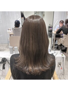 ビューバイネオリーブ 用賀店(Beau'r by neolive) ホワイトグレージュミニウルフチェリーブラウン《用賀》