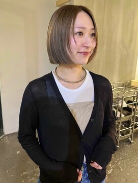 カシェ ナカザキ(CACHE NAKAZAKI) くすみベージュ/ダブルカラー/ミニボブ