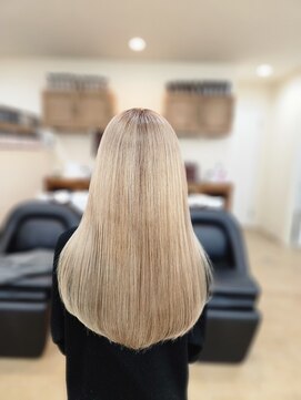 ミルクティーベージュ