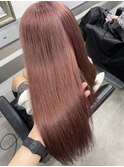 ピンクベージュ
