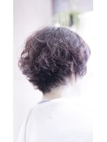 ネス(NESS) クセ毛のカールスタイルにヴァイオレットアッシュピンク165