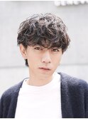 原宿フェザーショートシャドウパーマセンターパートウルフゆるめ