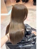 セシル(SECYL)&nbsp;《Yuzuka》ブリーチ履歴を活かしたオリーブベージュ