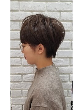 アルーシェ 心斎橋(Alushe) マニッシュショート×グレージュ【心斎橋　心斎橋駅　学割U24】