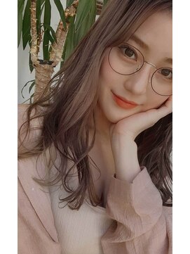 テオ(Theo) Theo // 巻き髪風パーマ／セミロング