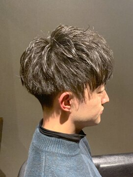 ビーダンディー(Bee dandy) ビジネスツーブロックマッシュ ショート 束感ナチュラルパーマ