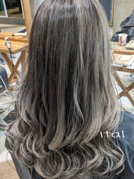 アイタル(ITAL)の写真/こだわりの薬剤×経験豊富なStylistが貴方の"なりたい"を実現♪上品艶カラーに[沖縄/カラー/ダブルカラー]
