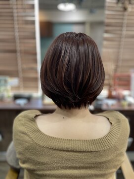 ルアン(Luan) ショートボブ