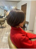 伸ばし途中の方のショートボブ赤みを抑えた明るめアッシュカラー