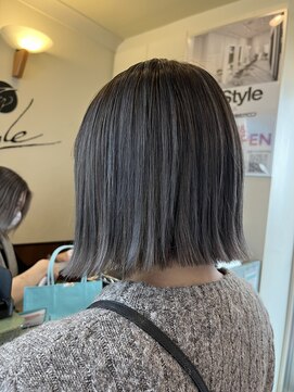 トータルビューティーサロン トップスタイル 切りっぱなしボブ×バレイヤージュ