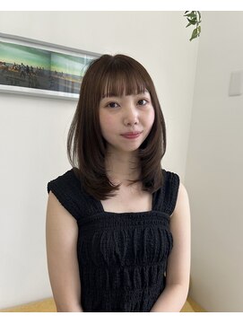 サザ 坐 ヘアークラブ レイヤーカット オリーブカラー
