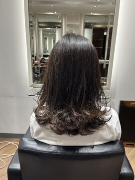 ビュートリアム 青山(BEAUTRIUM) レイヤーカット小顔カット大人ヘア髪質改善30代40代50代表参道