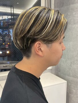 ルーブ トウキョウ(Loob. TOKYO) 池袋メンズカラーハイライトメッシュセンターパートブロンド韓国