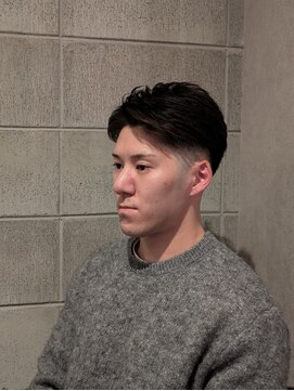 ワンワンオー バーバーショップ コンチネンタル(@110 BARBER SHOP continental) フェザーショート