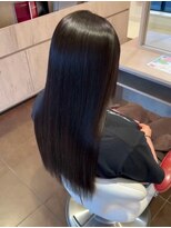 アース 郡山コスモス通り店(HAIR&MAKE EARTH)&nbsp;ナチュラルブラックの艶めきロングストレート
