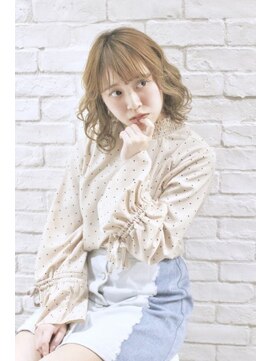 ペイジバイネオリーブ 吉祥寺店(Paige by Neolive) 【Paige by neolive/吉祥寺】柔らかい艶イエローカラー☆