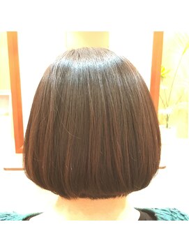 カームヘアー(Calm hair) ツヤ感ボブ