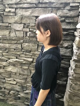 リリー(LiLy) ストレートミディbob