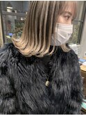 バレイヤージュ.ハイライト.ベージュカラー　hiro