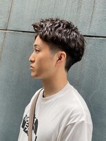 ドルクス 日本橋(Dorcus)&nbsp;日本橋　床屋　セットが楽になるパーマ　前髪を上げた髪型