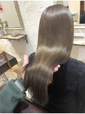 赤みなしオリーブベージュ