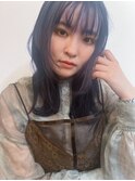 透明感アーバンセミロングスタイルネイビーカラー