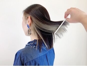 シズク(sizuk)の写真/人気のインナーカラーを【ブリーチありorなし】から選べるsizuk独自の似合わせインナーが大好評◎