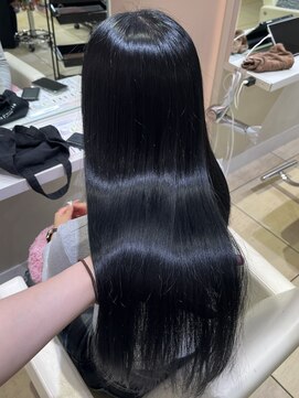 ユーフォリア 新宿店(Euphoria) ブルーブラック/美髪カラー/Aujuaトリートメント/髪質改善