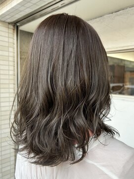 アルファ 我孫子店(alpha) オリーブ/グレージュ/くすみ/ワンカラー/透明感/我孫子