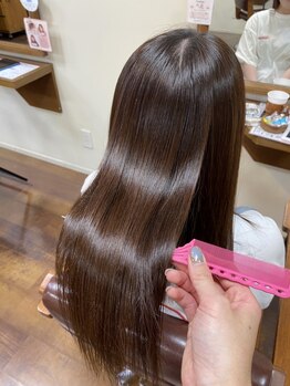 ティ シー スペース 新城店(T.C.SPACE)の写真/クセでお悩みの方に。髪のダメージを最小限に抑えた、自然で柔らかい質感のナチュラルストレートが叶う♪