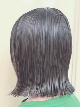 モーイトウキョウ美容室(Mooi Tokyo美容室) 切りっぱなしワンレングスボブ