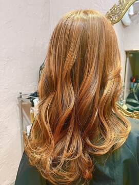 くびれヘア【西武新宿駅】【駅近徒歩１分】