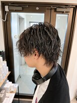 コア(CO:A) ツイストパーマ 刈り上げマッシュ無造作ツーブロック眉毛メンズ