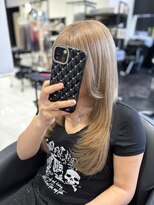 ヘアーデザイン ジェルム(Hair Design germe)&nbsp;プラチナ60本×レイヤーカット / YUDU