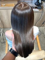 クラン バイ ナチュラル(clan by Natural) 見惚れるほどの面ツヤ/品よく整う美髪ストレート/深みブラウン